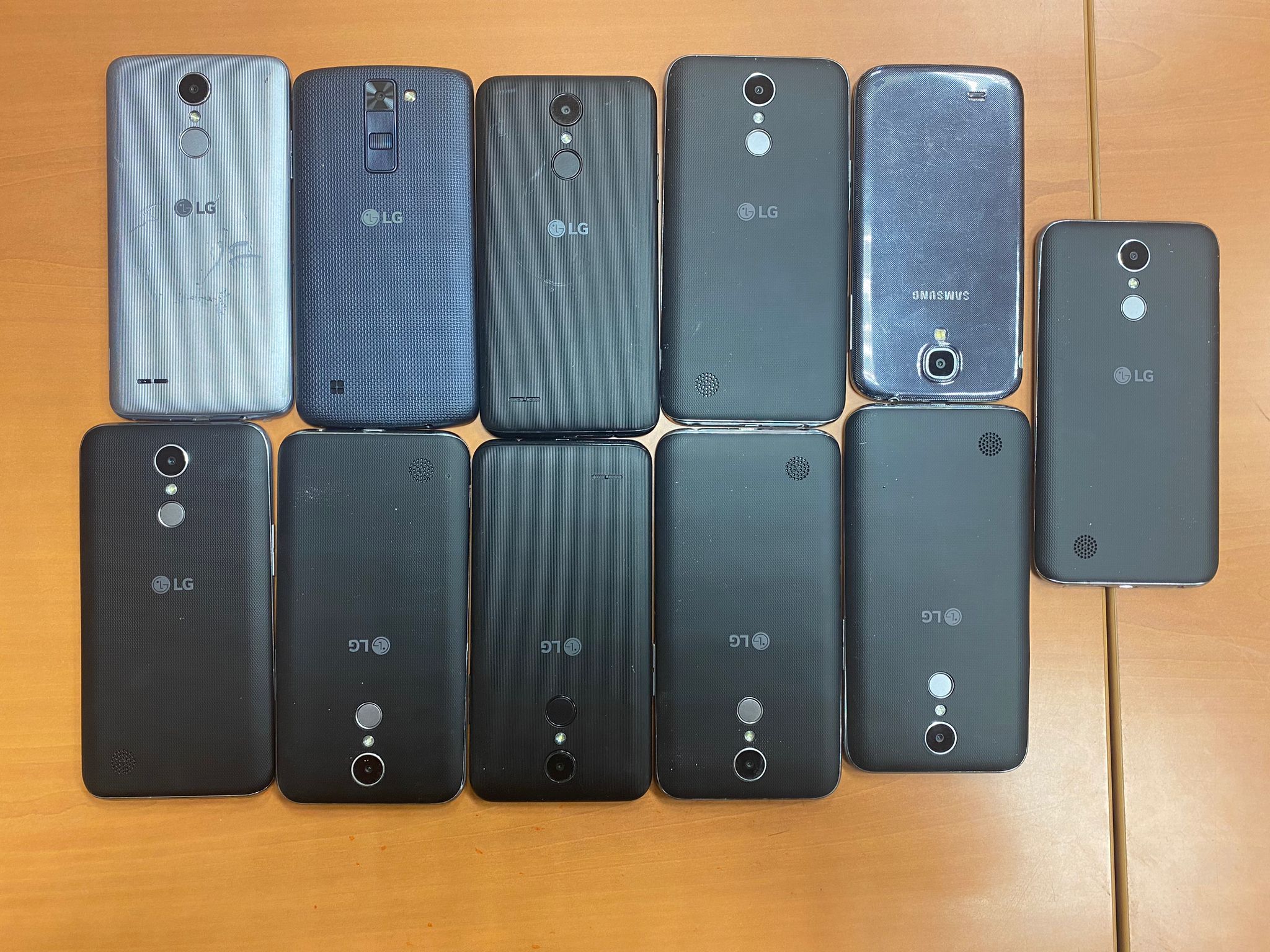 Moviles de modelos mixtos LG